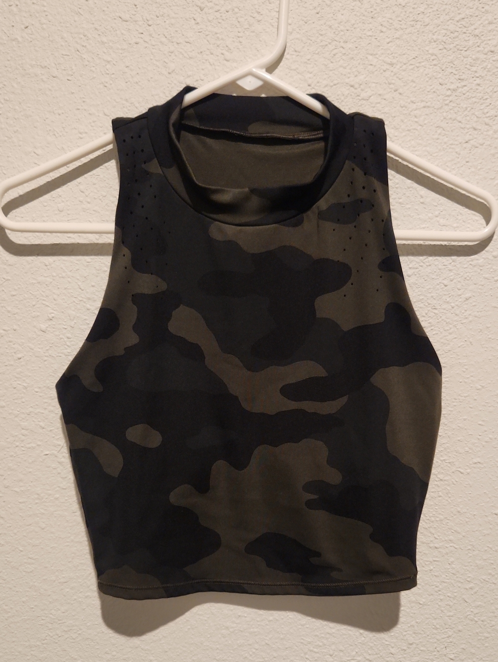 All in Motion Target Camo Crop Sports Bra Tank | Built-In Bra | Size S